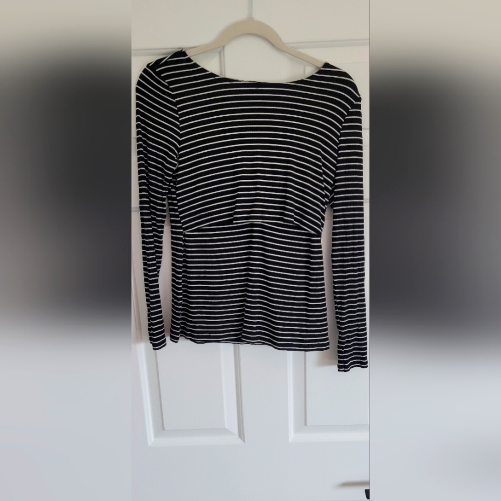 Black Maternity and Nursing top